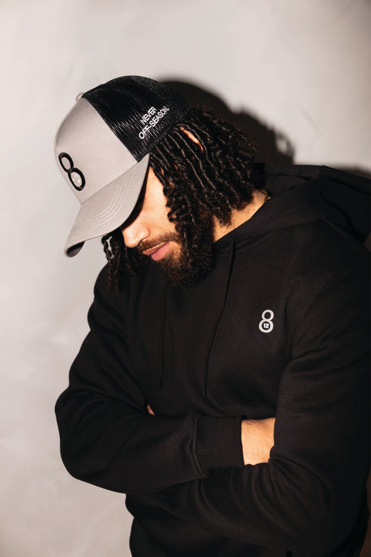 12.8 LOGO CAP GREY/BLACK